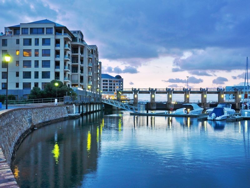 811/27 Colley Terrace, Glenelg SA 5045