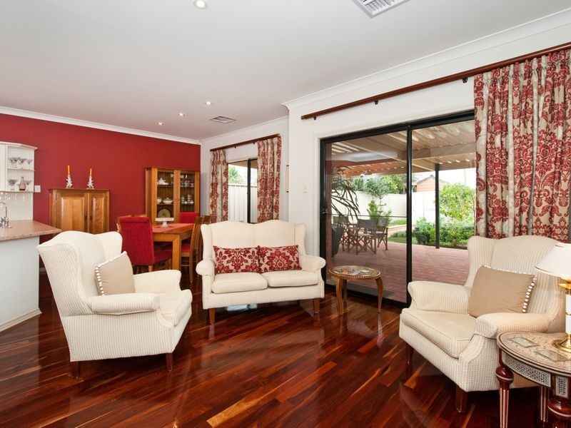 6 McQuillan Avenue, Renown Park SA 5008