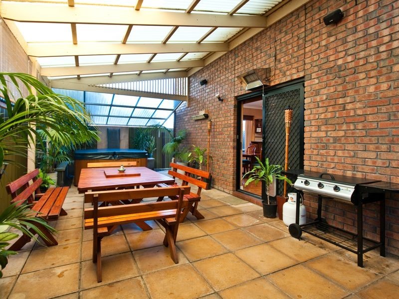 12A Ashford Road, Keswick SA 5035