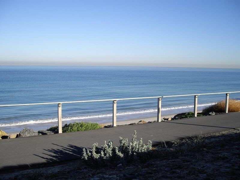 1A Graydale  Street, West Beach SA 5024
