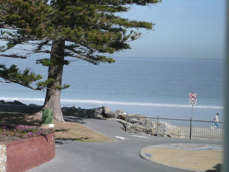 9/17 South Esplanade, Glenelg SA 5045