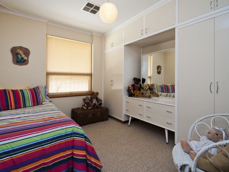 10 Myer Road, Sturt SA 5047