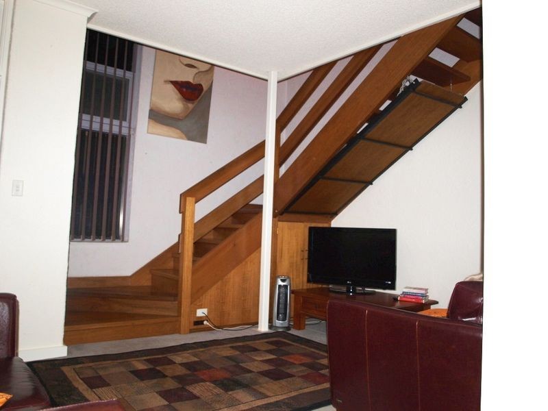 8/23 Moseley Street, Glenelg SA 5045