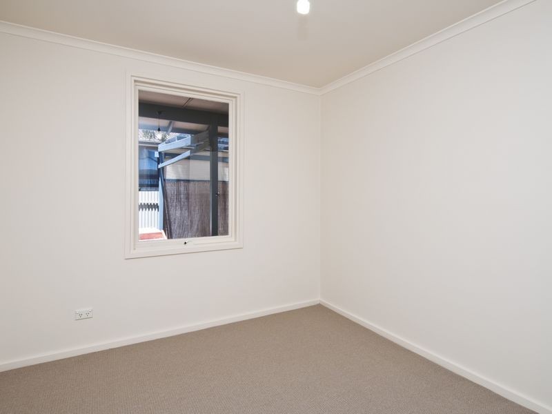 4 Redcraze Street, Aberfoyle Park SA 5159
