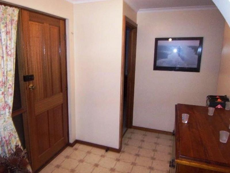 16 Apollo Drive, Hallett Cove SA 5158