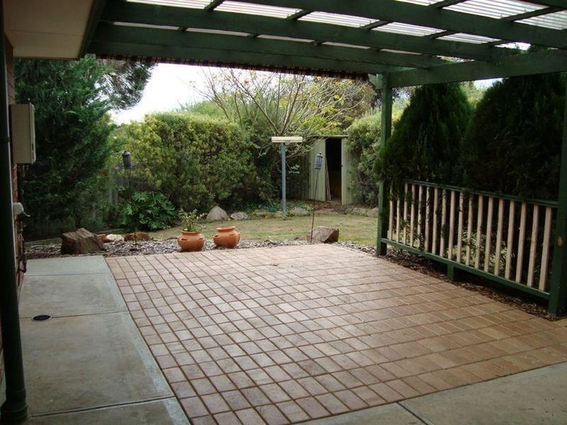 16 Apollo Drive, Hallett Cove SA 5158