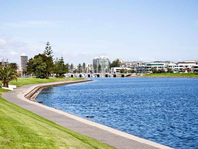 4/23 Moseley Street, Glenelg SA 5045