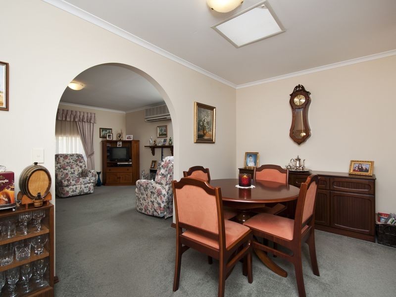 1/8 Gilbertson Road, Seacliff Park SA 5049