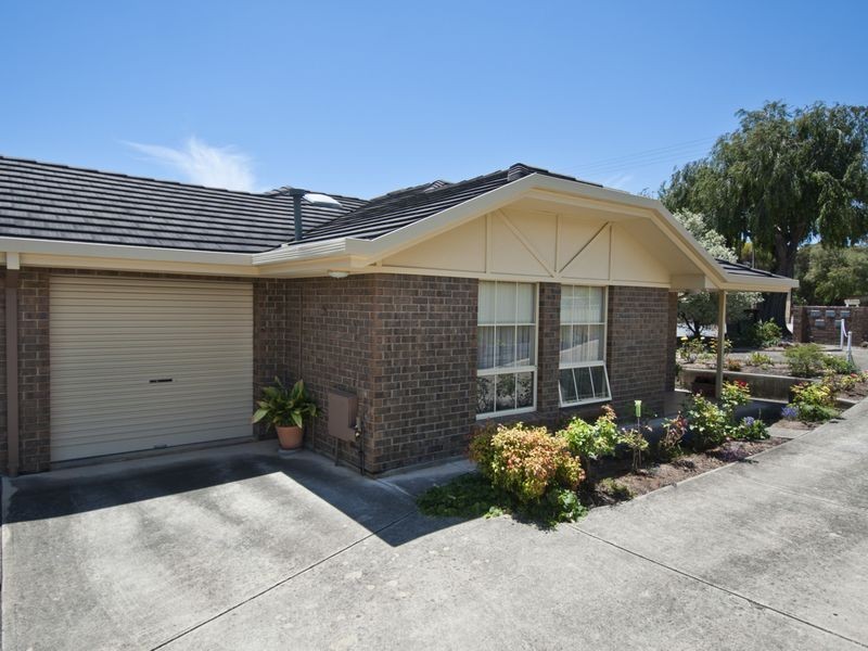 1/8 Gilbertson Road, Seacliff Park SA 5049