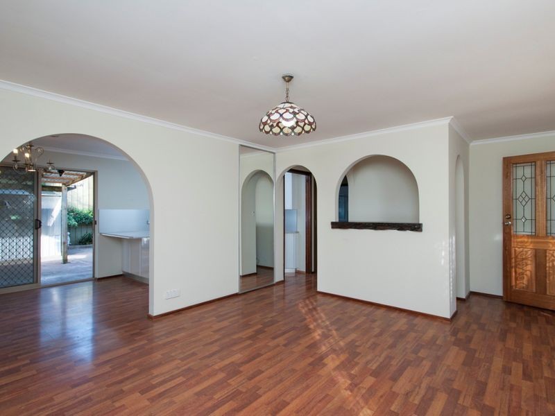 1 Walker Avenue, Clovelly Park SA 5042