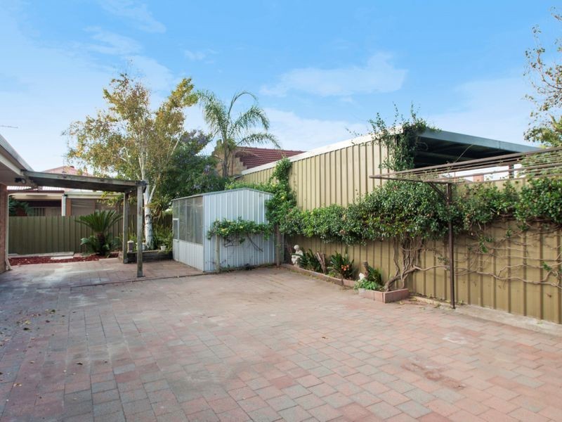 1 Walker Avenue, Clovelly Park SA 5042