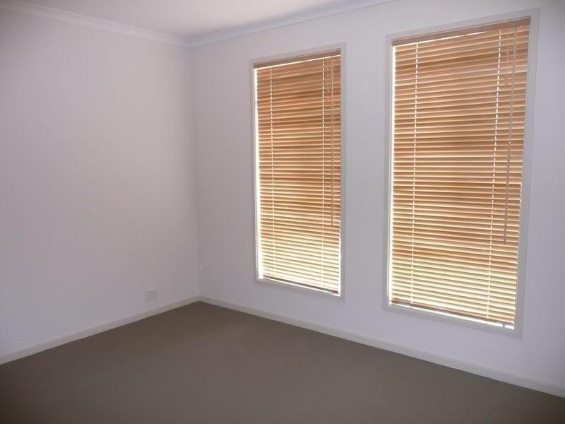 3 Aft Court (off Yarr Crescent), Seaford Meadows SA 5169