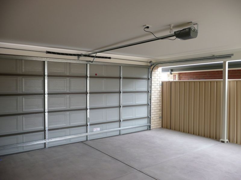 3 Aft Court (off Yarr Crescent), Seaford Meadows SA 5169