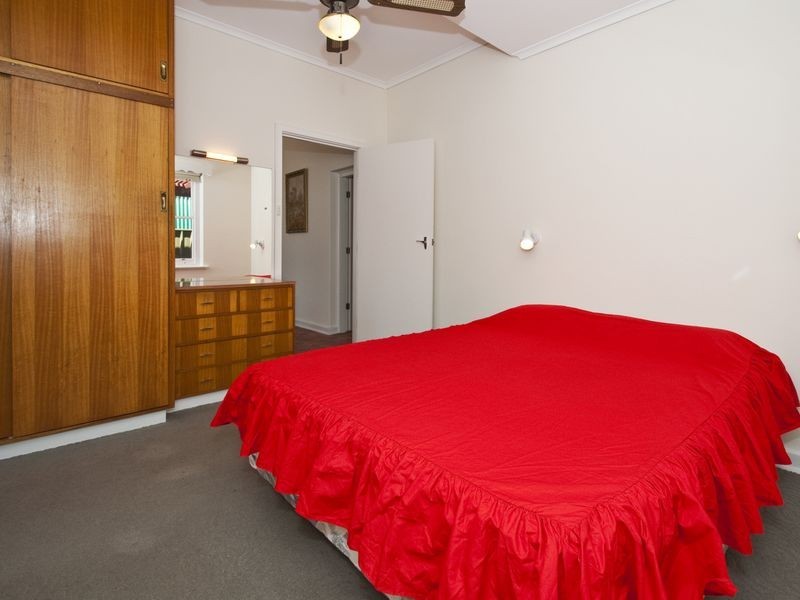 56 Oaklands Road, Somerton Park SA 5044