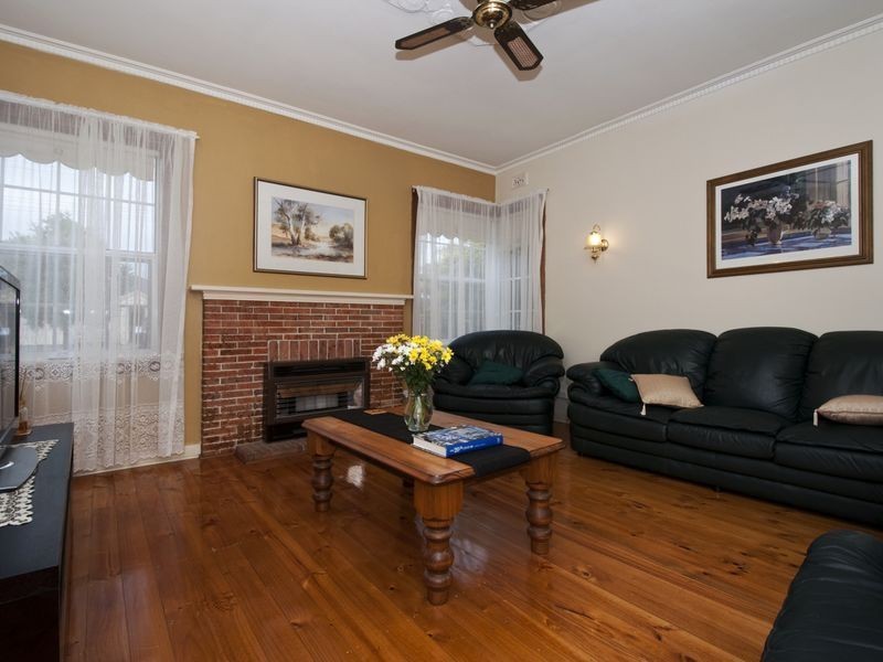 8 Brooklyn Avenue, Glenelg North SA 5045