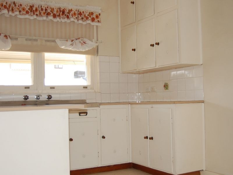 1 Filmer Avenue, Glengowrie SA 5044