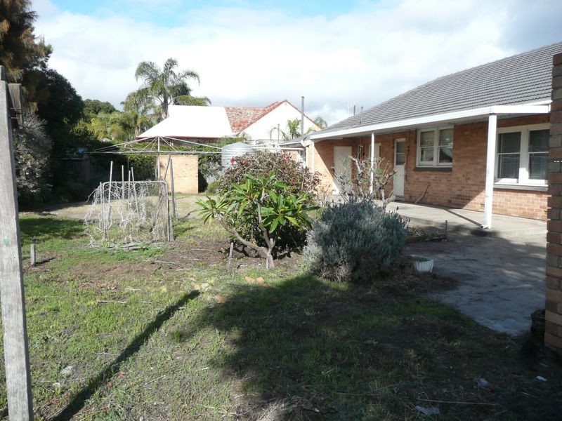 15 Myrtle Road, Seacliff SA 5049