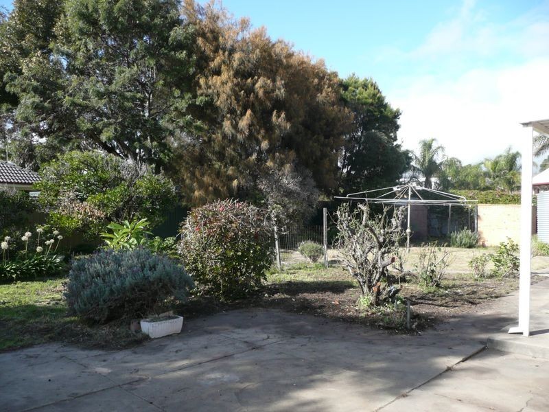 15 Myrtle Road, Seacliff SA 5049