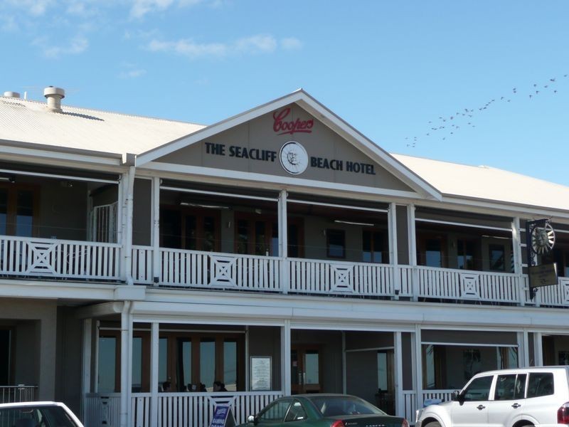 15 Myrtle Road, Seacliff SA 5049