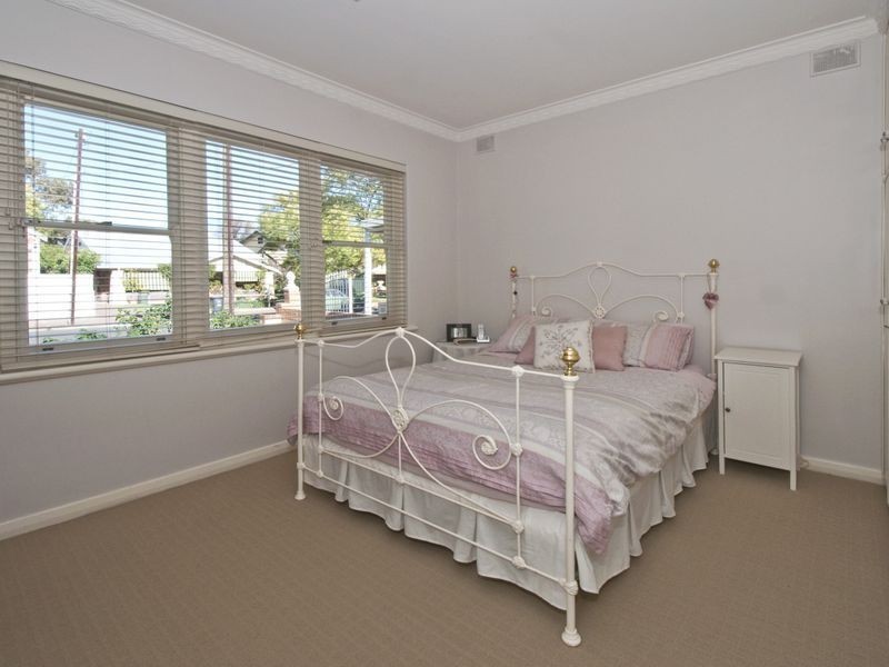 4 Francis Street, Clarence Park SA 5034