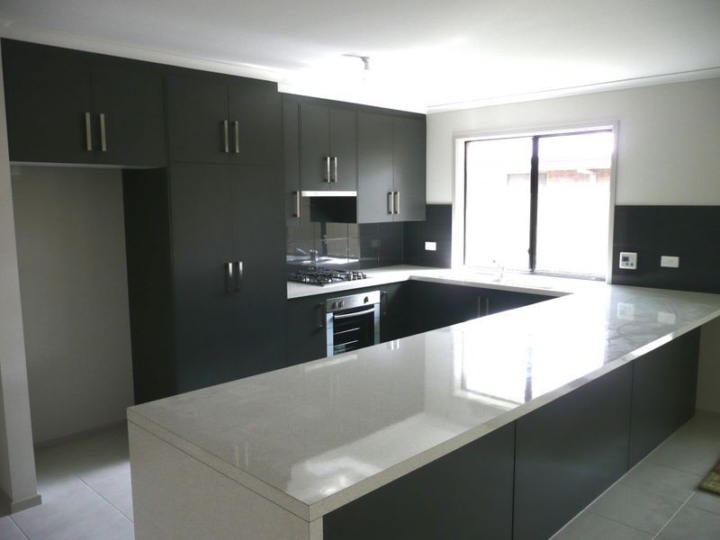 10 Miranda Place, Seaford Meadows SA 5169
