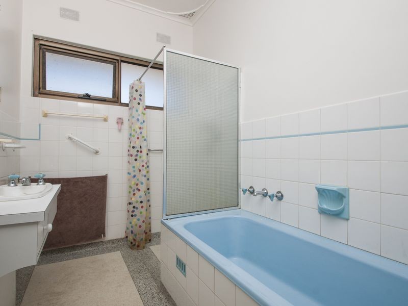 12 Sherwood Drive, Oaklands Park SA 5046