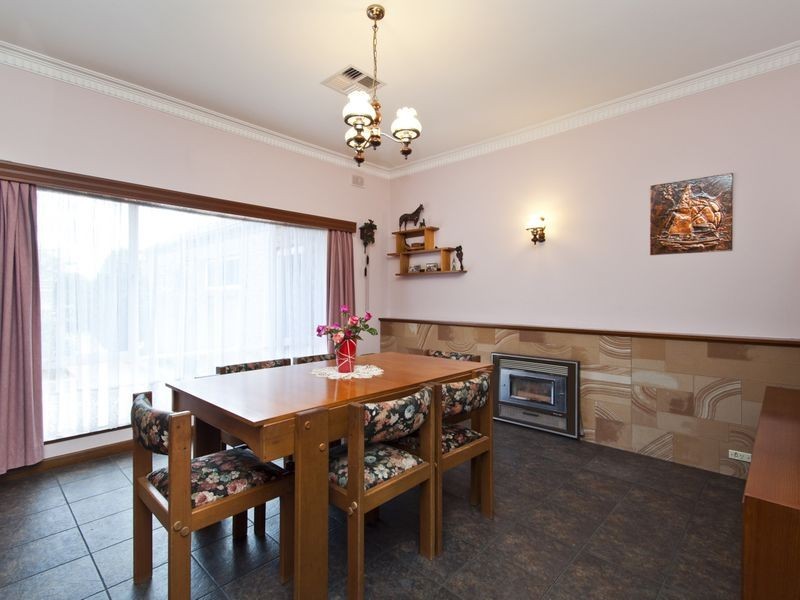 1 Finchley Street, Clovelly Park SA 5042