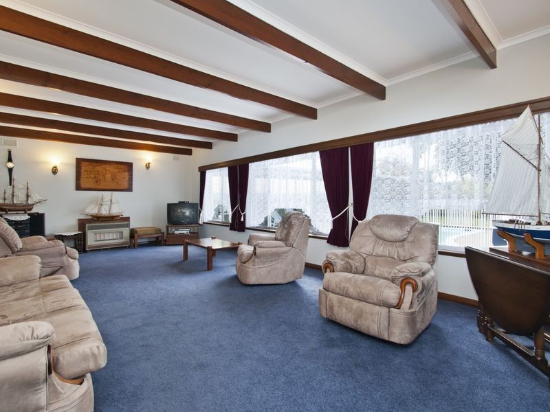 1 Finchley Street, Clovelly Park SA 5042