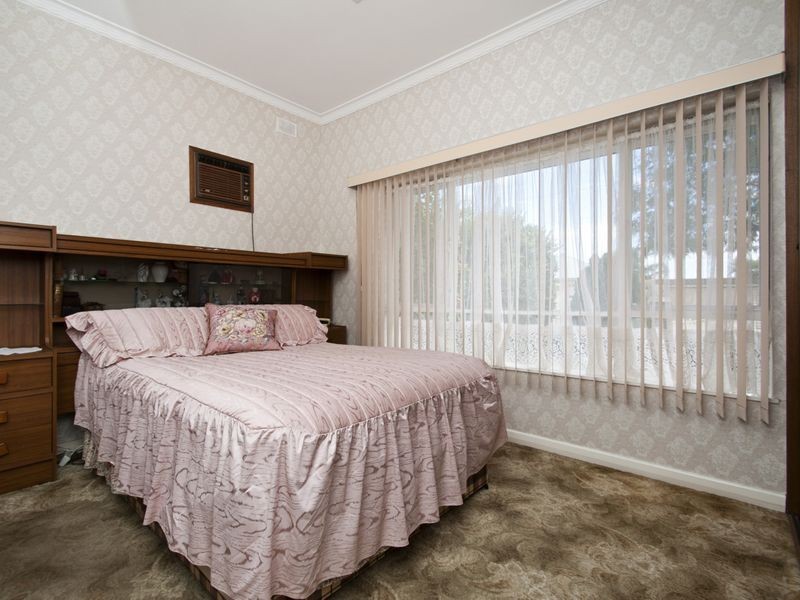 1 Finchley Street, Clovelly Park SA 5042