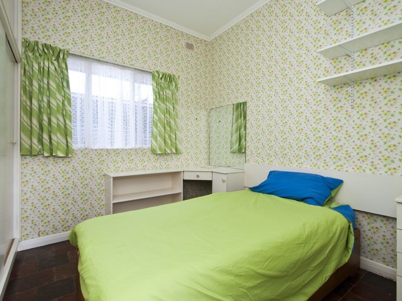 1 Finchley Street, Clovelly Park SA 5042