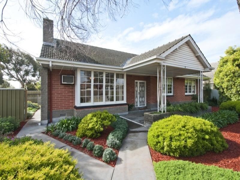 14 Dunrobin Road, Hove SA 5048