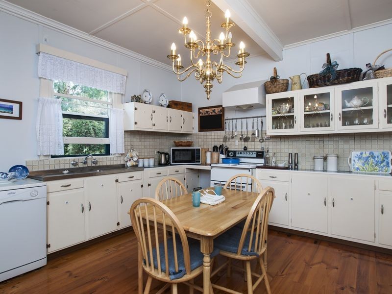 66 Grants Gully Road, Clarendon SA 5157