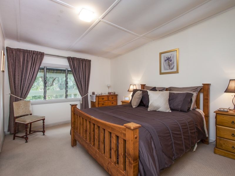 66 Grants Gully Road, Clarendon SA 5157