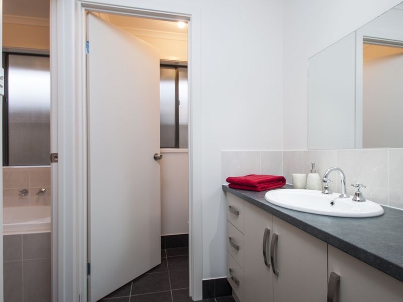 2 Parana Street, Flinders Park SA 5025