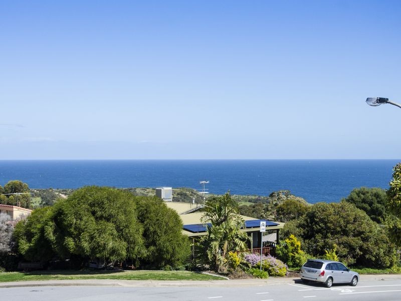 198 Perry Barr Road, Hallett Cove SA 5158