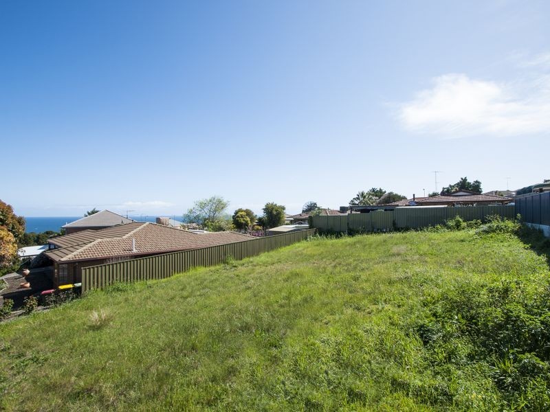 198 Perry Barr Road, Hallett Cove SA 5158