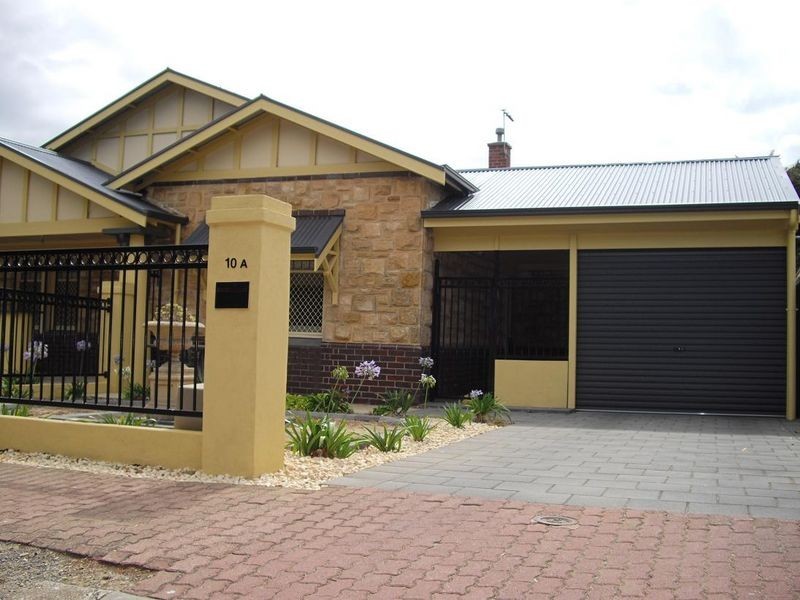 10a Penzance St, Glenelg SA 5045