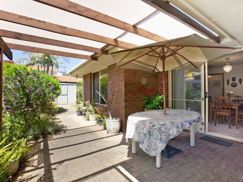 15 Dover Court, Dover Gardens SA 5048