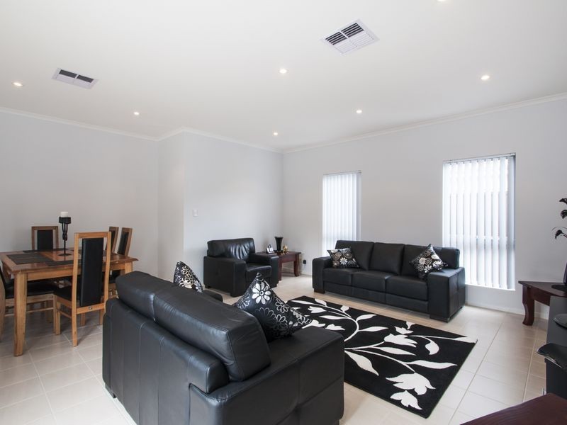 52 Fourth Avenue, Ascot Park SA 5043