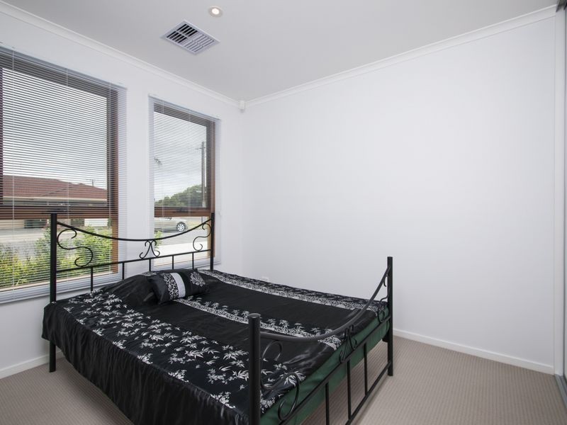 52 Fourth Avenue, Ascot Park SA 5043