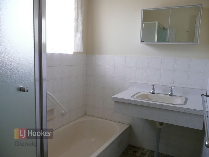 2/112 Esplanade, Semaphore SA 5019