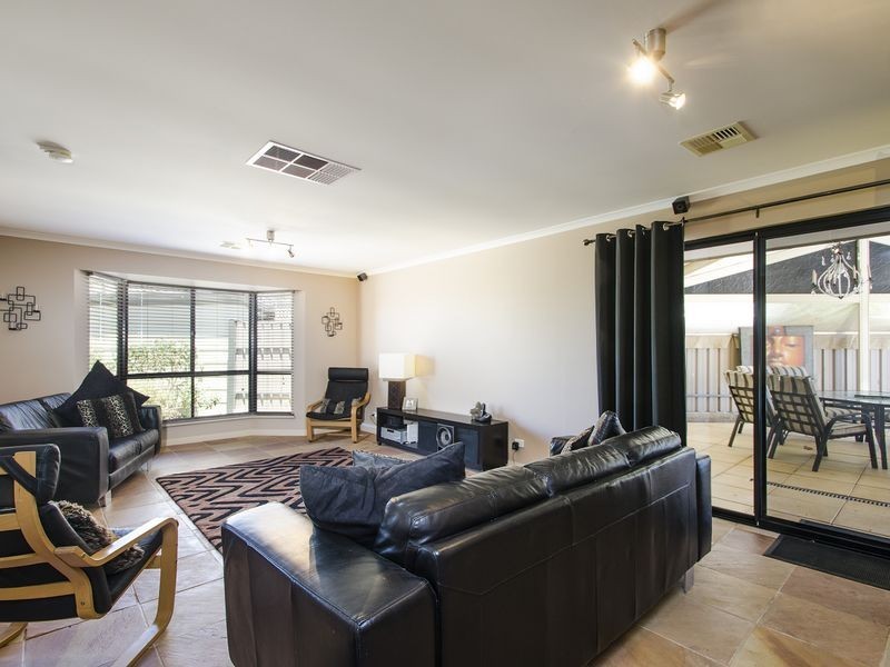 17 Tramway Crescent, Sheidow Park SA 5158