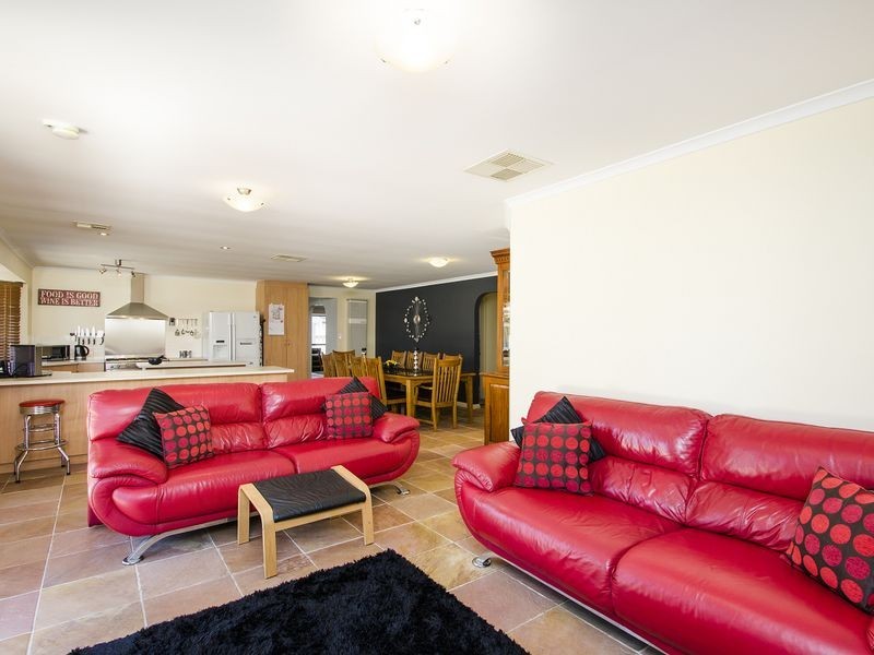 17 Tramway Crescent, Sheidow Park SA 5158