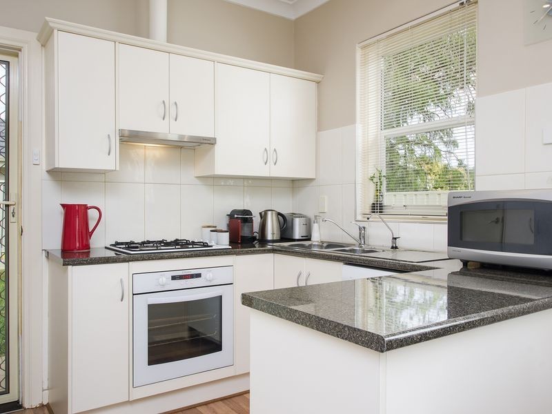 2 Bournemouth Avenue, Hove SA 5048