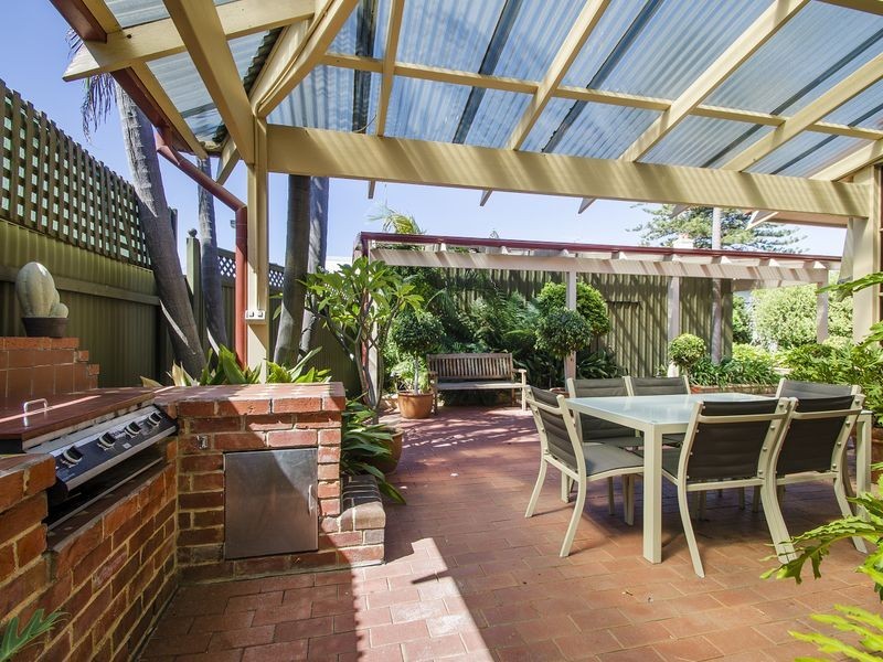 74 Moseley Street, Glenelg South SA 5045