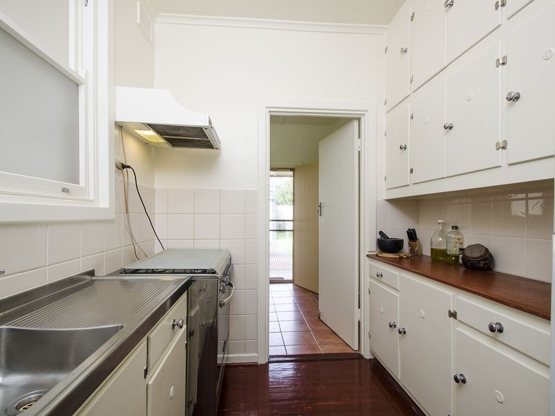 8 Parsons Street, Oaklands Park SA 5046