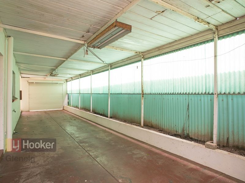 52 English Ave, Clovelly Park SA 5042