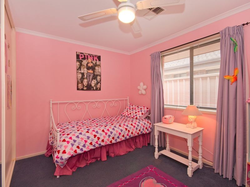 30 Mundulla Avenue, Woodcroft SA 5162