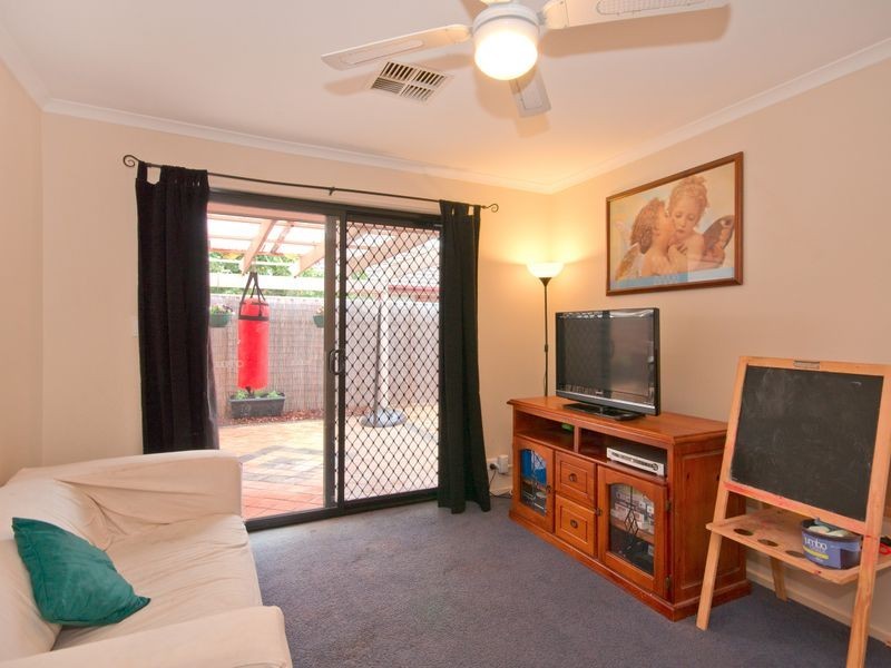 30 Mundulla Avenue, Woodcroft SA 5162