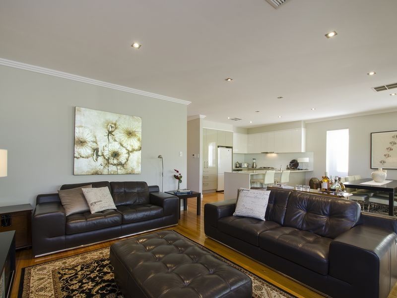13 Wycombe Way, Glengowrie SA 5044